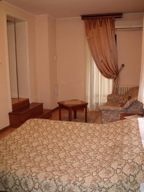 Garni Hotel Pbg Subotica Quarto foto